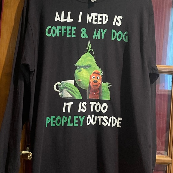 Gildan Other - Grinch Black Graphic Long Sleeve Shirt